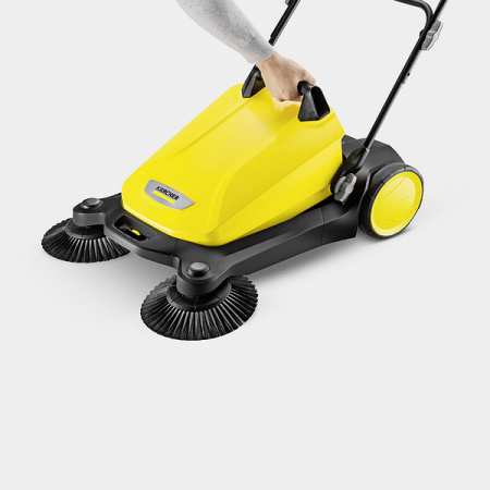 Подметальная машина Karcher S4